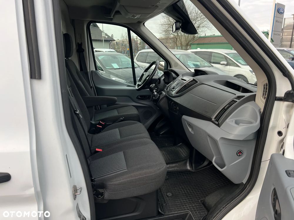 Ford Transit - 40