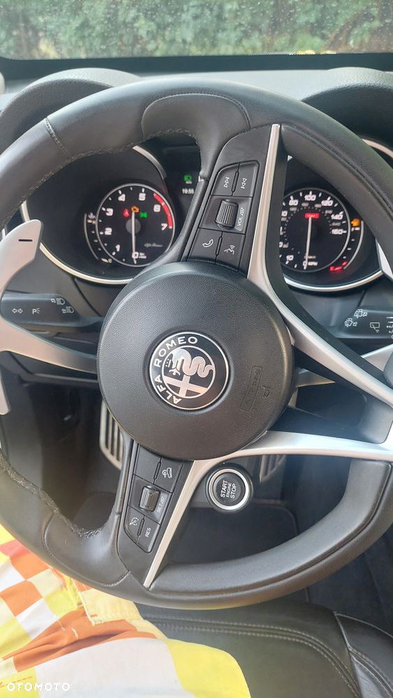 Alfa Romeo Stelvio - 18