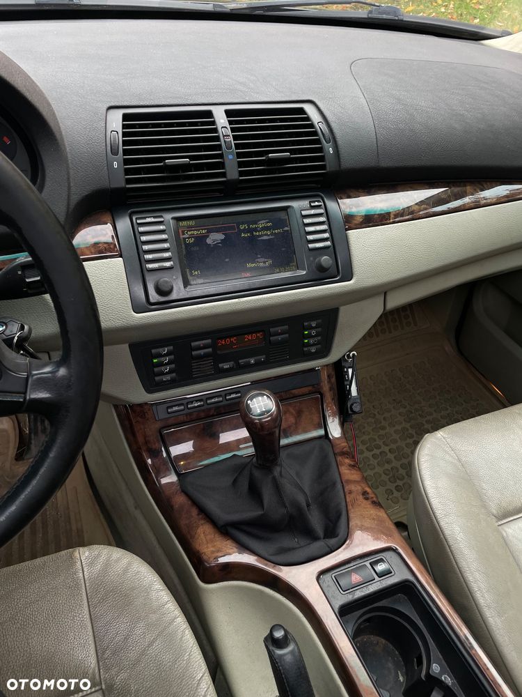 BMW X5 3.0d - 10