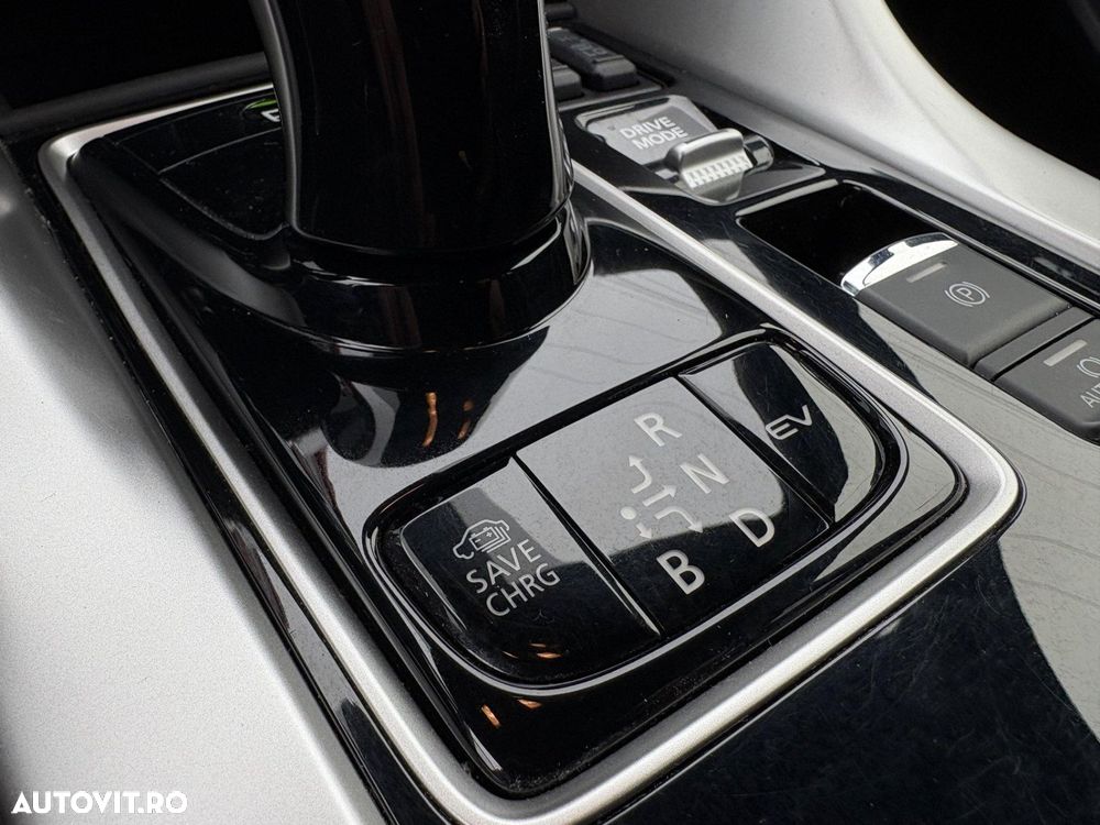 Mitsubishi Eclipse-Cross - 12