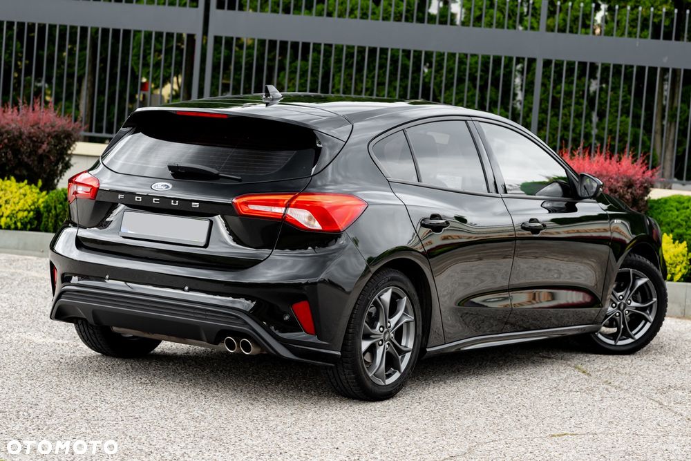 Ford Focus 1.0 EcoBoost Start-Stopp-System ST-LINE - 16