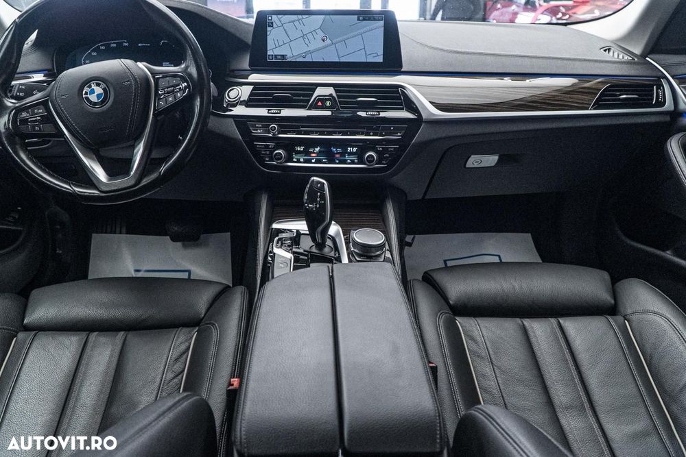 BMW Seria 5 530e iPerformance Aut. Luxury Line - 39
