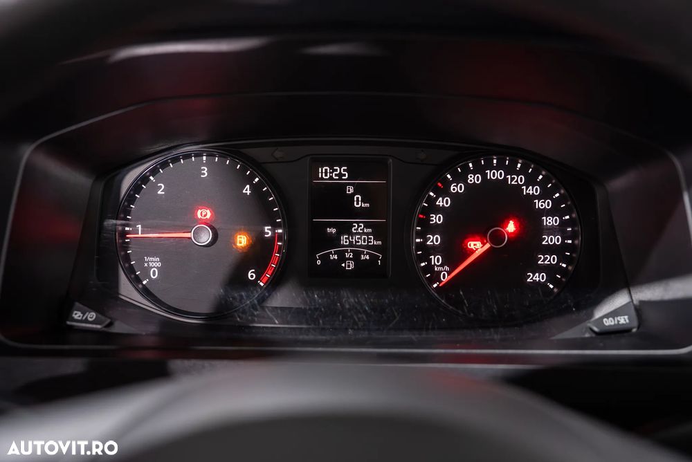 Volkswagen Transporter - 10