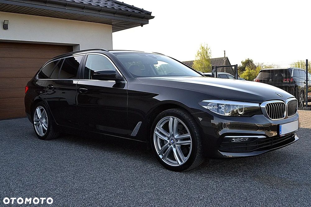 BMW Seria 5 520d Luxury Line sport - 9