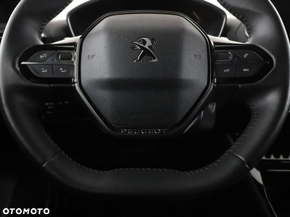 Peugeot 2008 1.5 BlueHDi Allure S&S EAT8 - 22