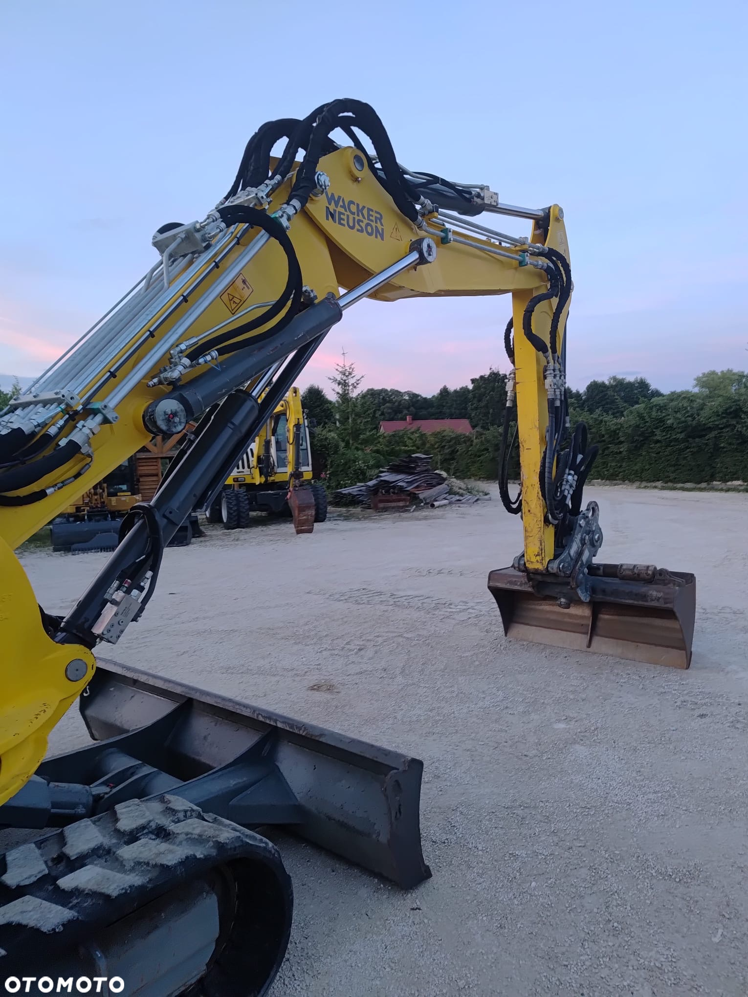 Wacker Neuson Koparka gąsienicowa 3xRAMIE łamane Wacker Neuson Et 90 KLIMA Deutz hydrozłącze hydrauliczne Liebherr SW33 LIKUFIX SWA33 + pilot auto hydrauliki 3 x łyżki org Liebherr 9 ton ET90 gumowe gasiennice 1 wł Cat 308 Jcb Yanmar atlas TEREX Liebherr złącze - 38