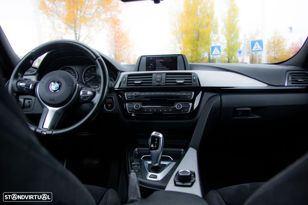 BMW 330 e iPerformance Pack M - 45