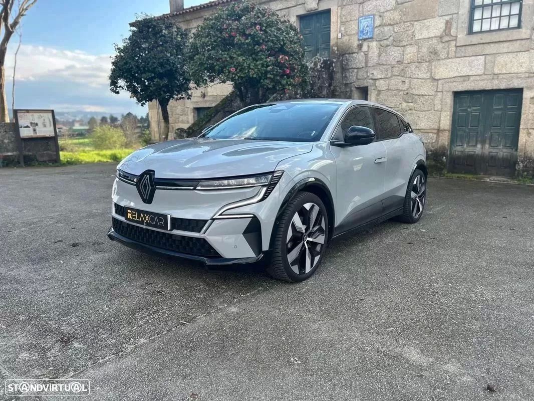Renault Mégane E-Tech - 1