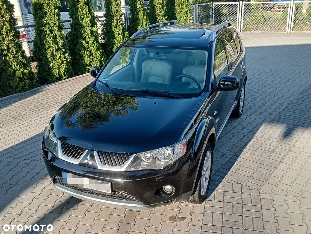 Mitsubishi Outlander 2.0 DID Intense + - 4