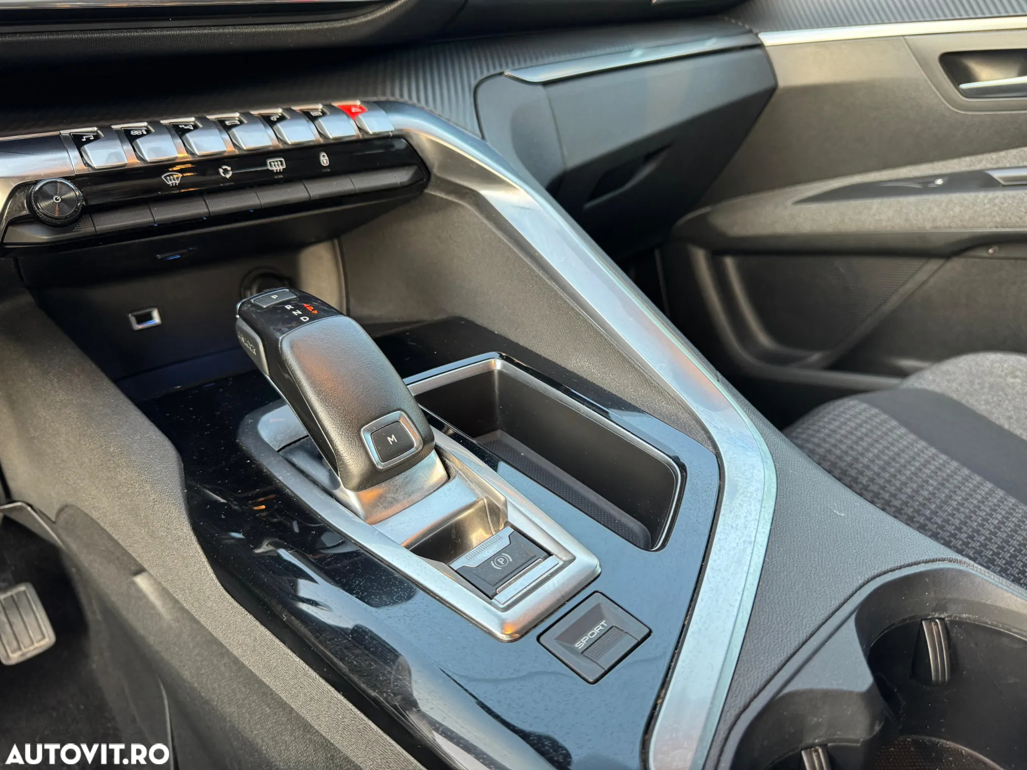 Peugeot 5008 1.5 BlueHDI s&s EAT8 Allure - 26