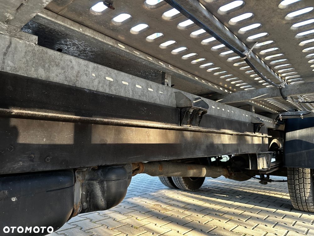 Volkswagen Crafter - 22
