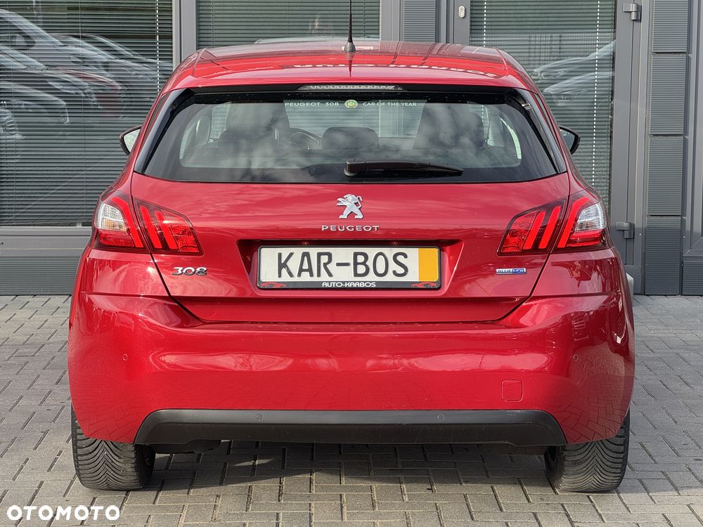 Peugeot 308 - 8