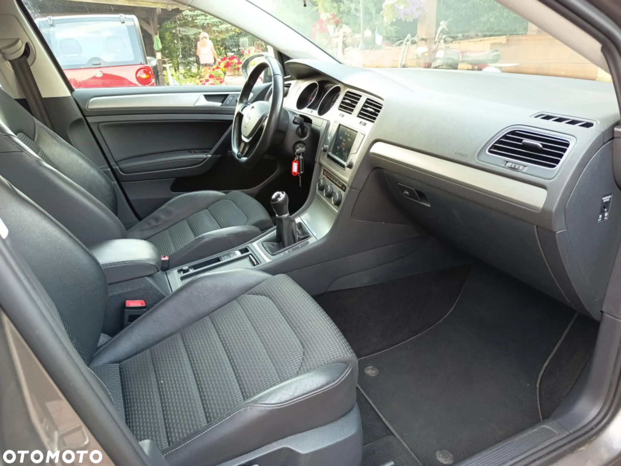Volkswagen Golf Variant 2.0 TDI (BlueMotion Technology) Highline - 5
