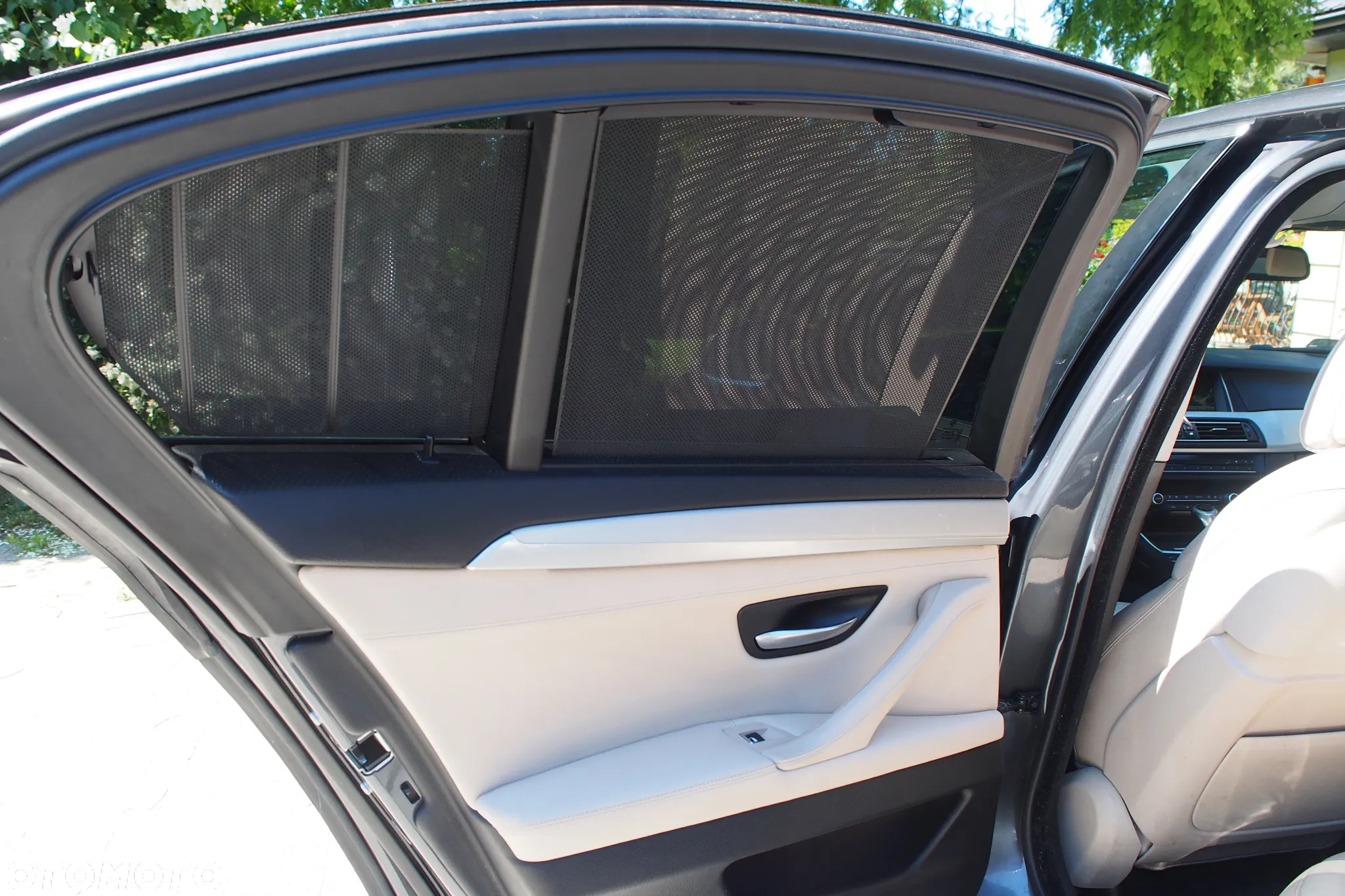BMW Seria 5 520d - 26