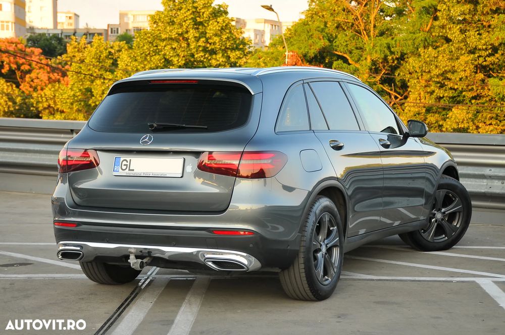 Mercedes-Benz GLC 220 d 4MATIC 9G-TRONIC - 10