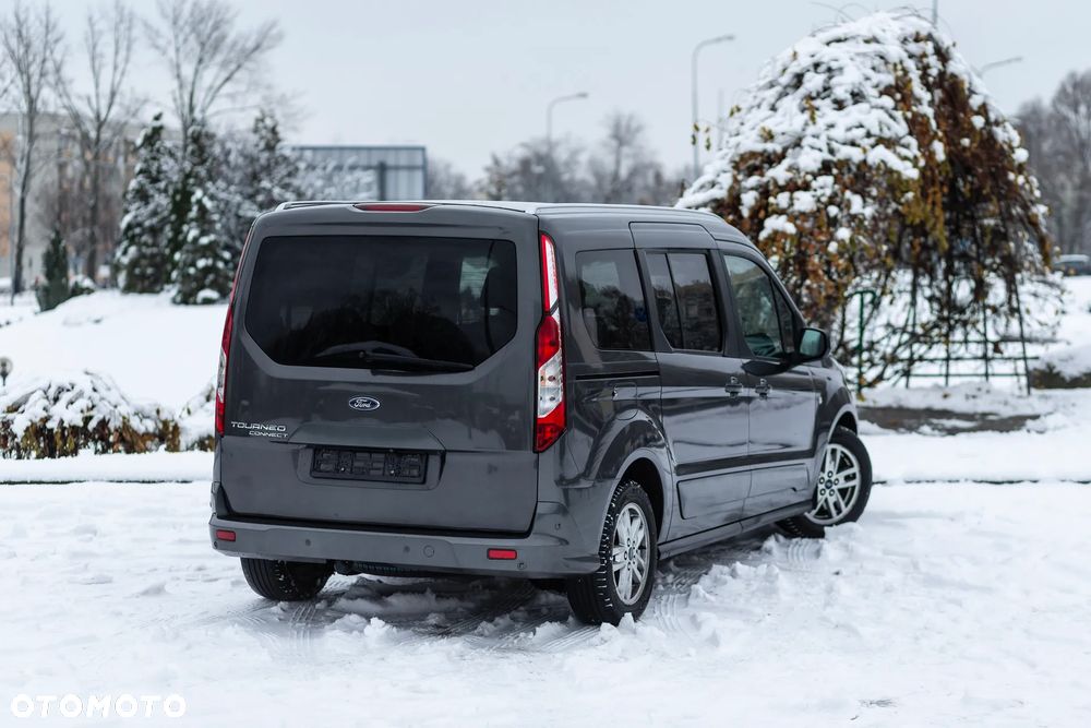 Ford Tourneo Connect - 18