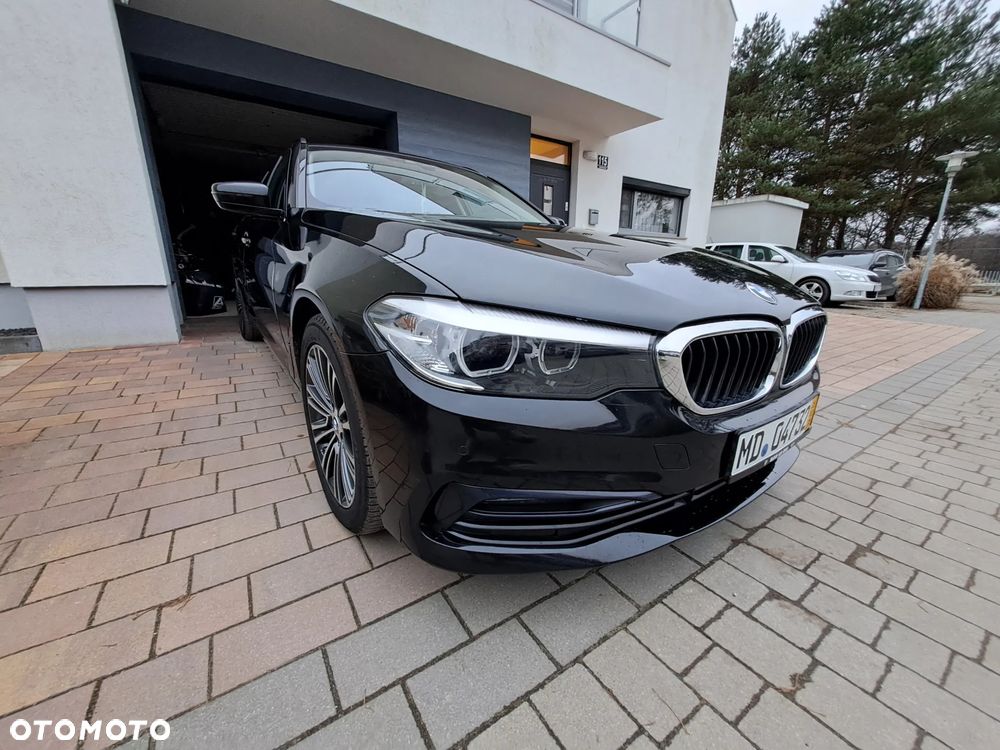 BMW Seria 5 530d xDrive Sport Line - 1