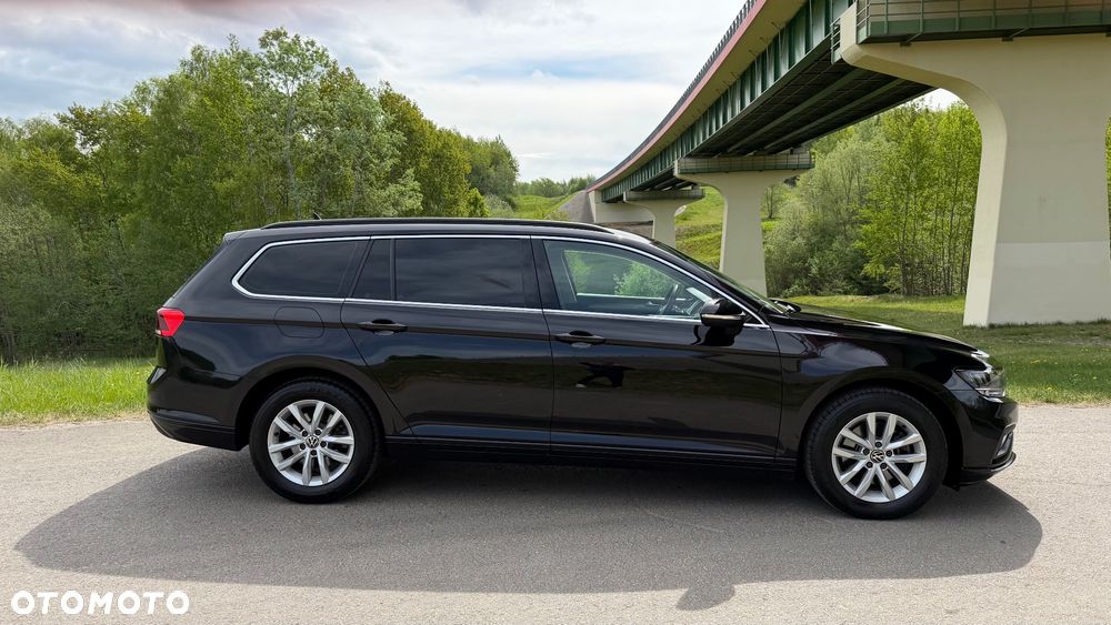 Volkswagen Passat 2.0 TDI SCR DSG - 2