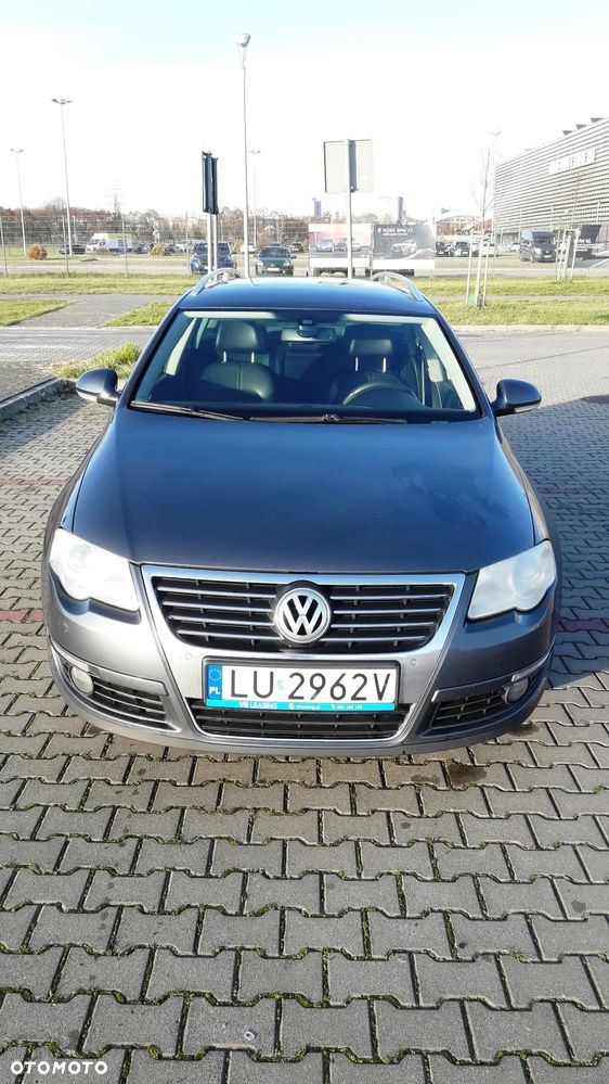 Volkswagen Passat 2.0 TDI DPF Highline - 11