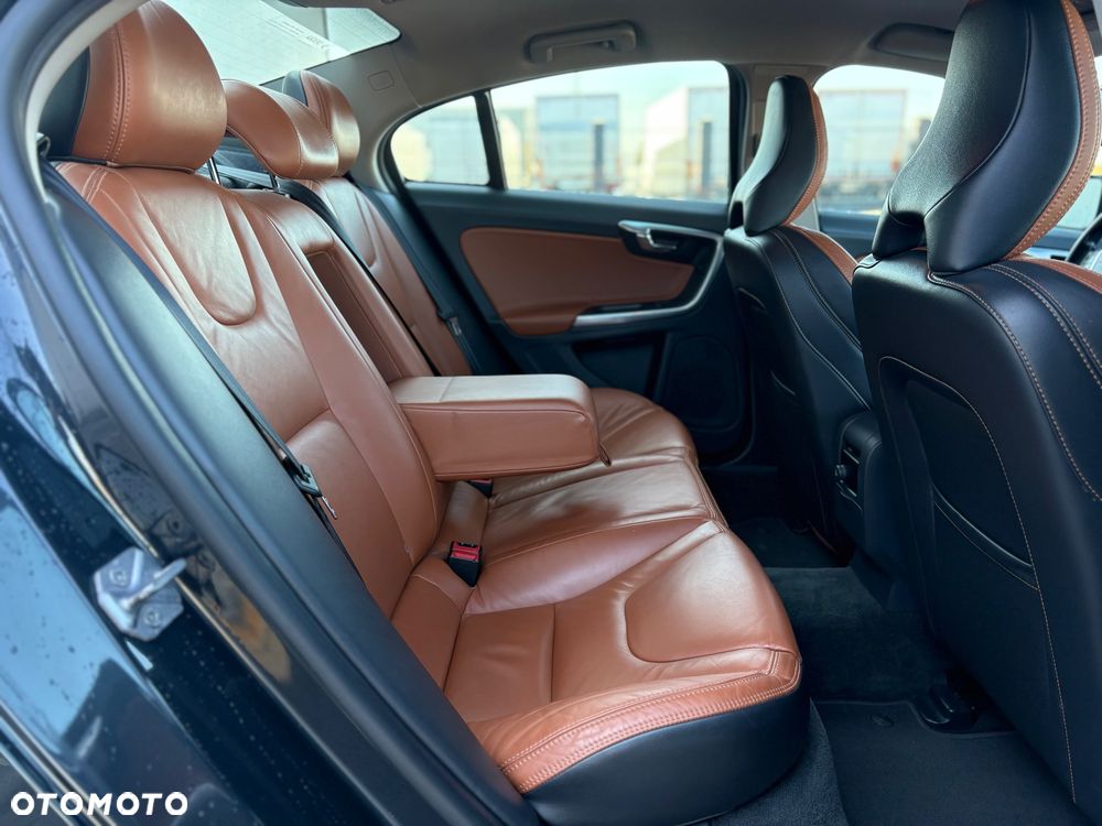 Volvo S60 ver-t3-momentum - 16
