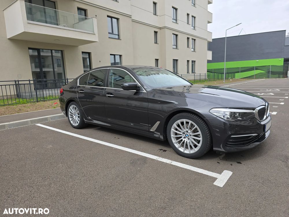 BMW Seria 5 520d AT - 17