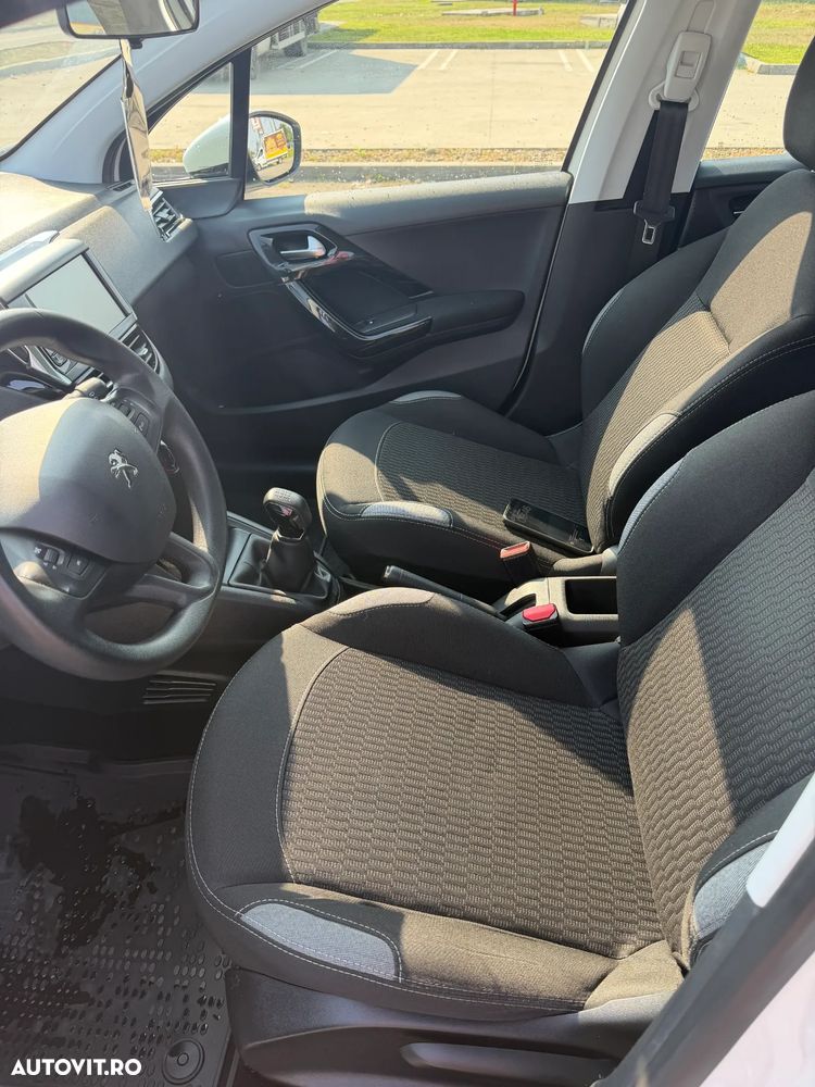 Peugeot 208 1.6 BlueHDi FAP Style - 13