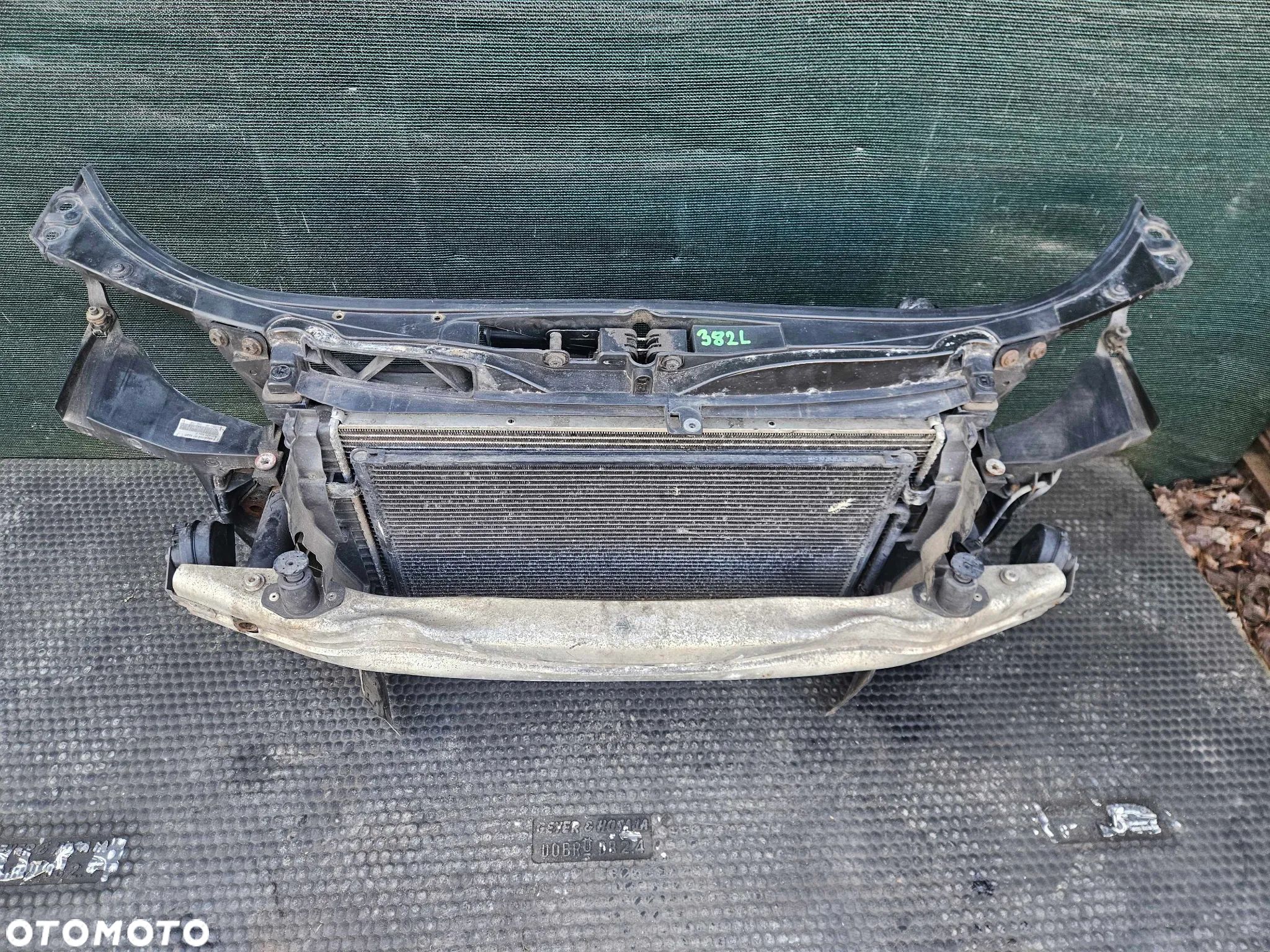 Pas Przedni 8E0805594E Wzmocnienie Czołowe Belka Zderzaka Chłodnice Wentylator 2.0 TDI 140KM AUDI A4 B7 - 1