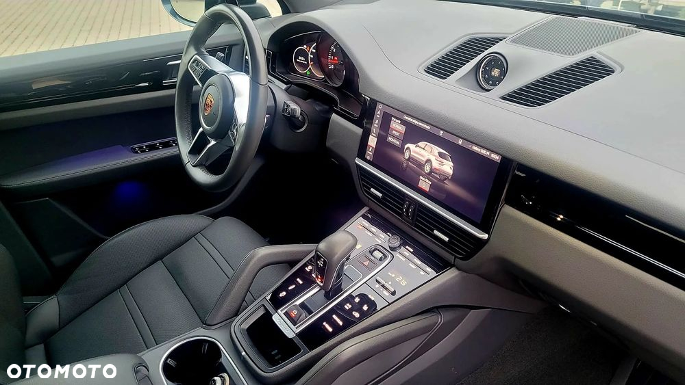 Porsche Cayenne Standard - 19