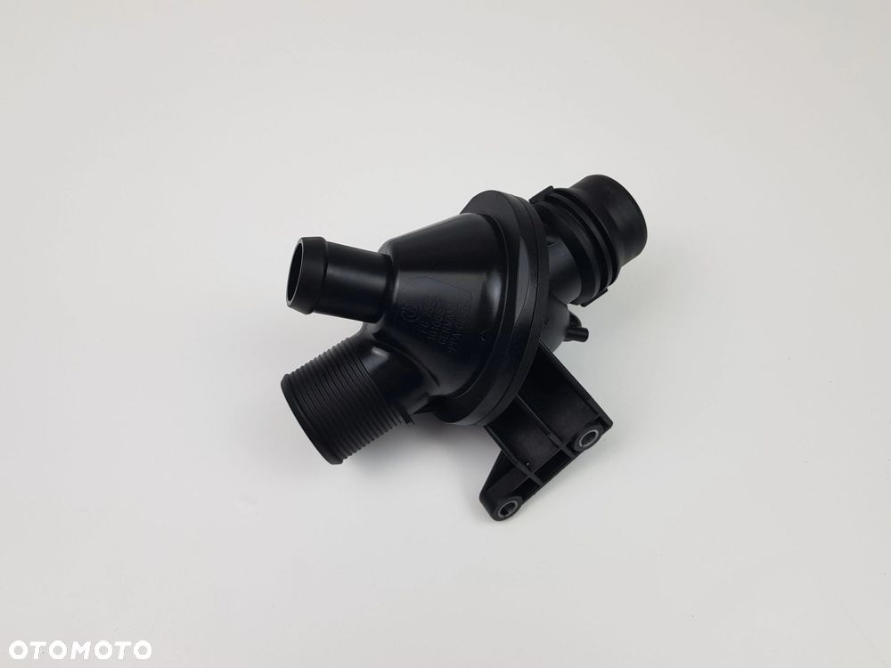 Termostat Obudowa termostatu BMW X1 E84 F10 F30 N20 2.0i 8635689 - 2