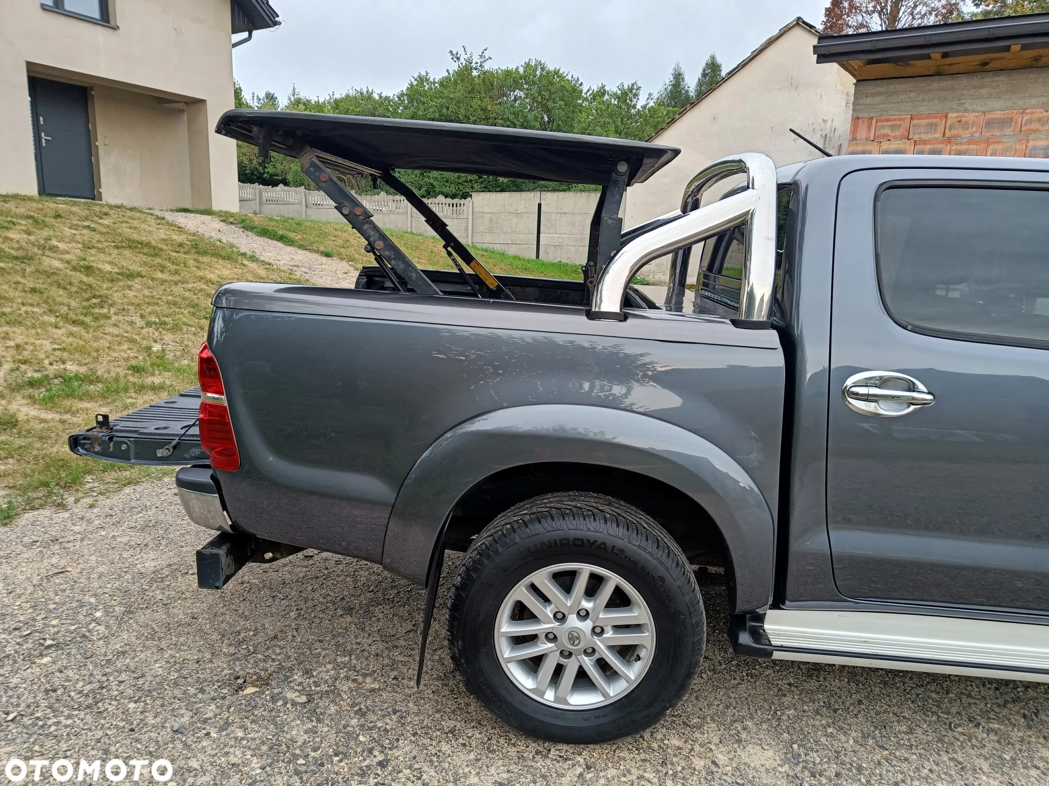 Toyota Hilux 3.0 D-4D SR5 - 27