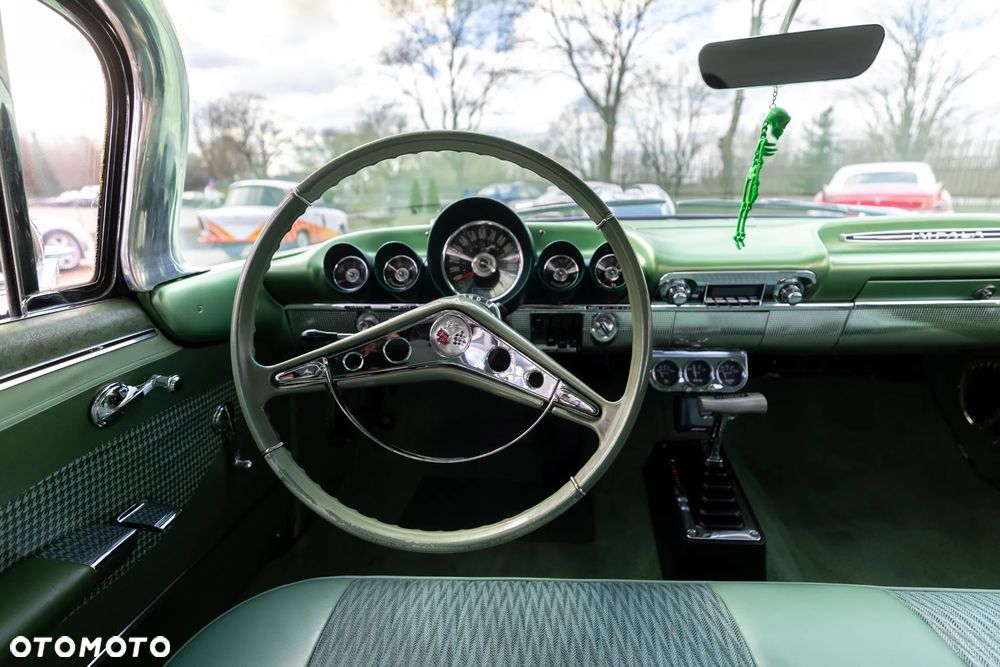 Chevrolet Impala - 31
