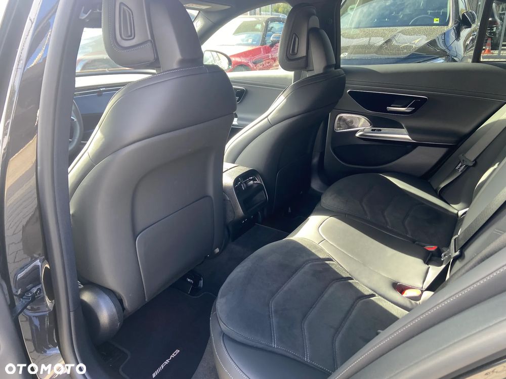 Mercedes-Benz Klasa E 200 4-Matic AMG - 8