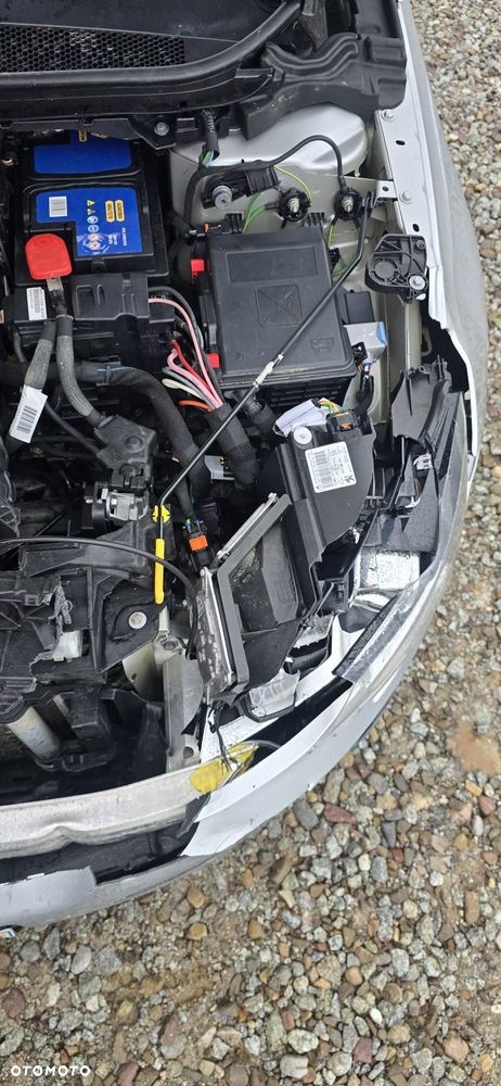 Peugeot 308 BlueHDi FAP 120 Stop & Start Allure - 19