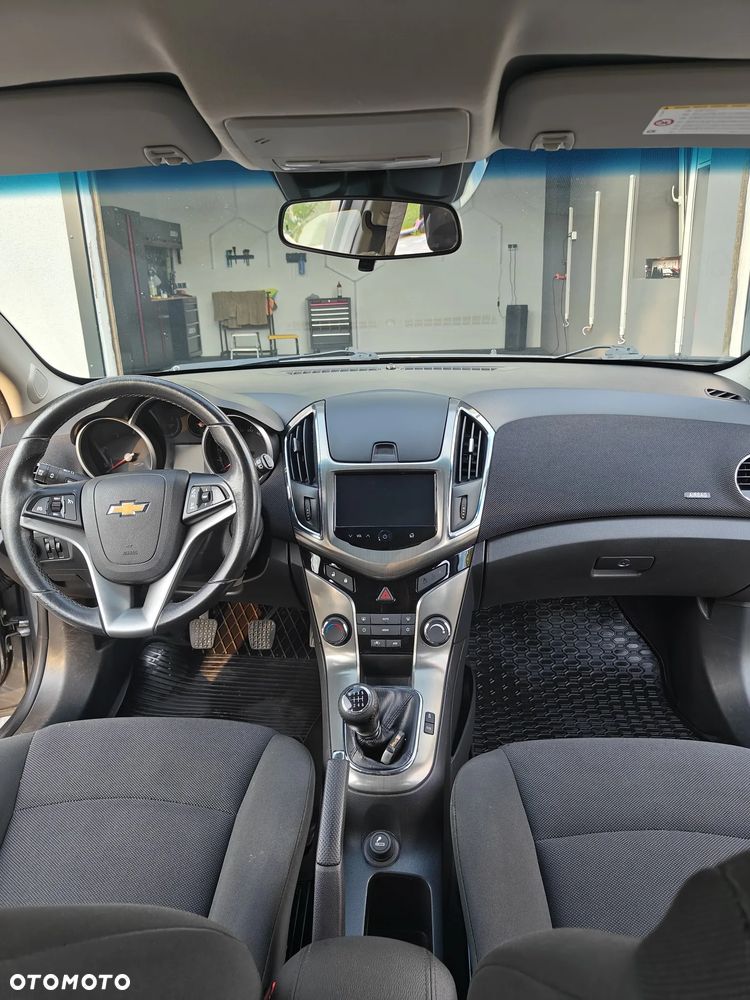 Chevrolet Cruze 1.7 D LT+ - 12