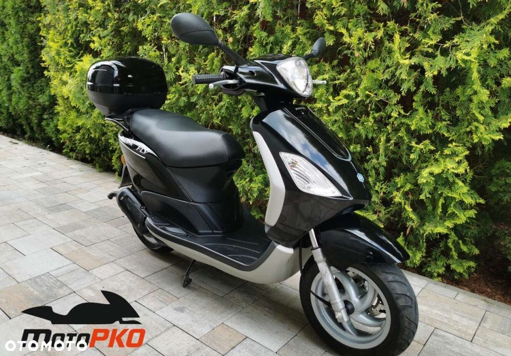 Piaggio FLY - 1