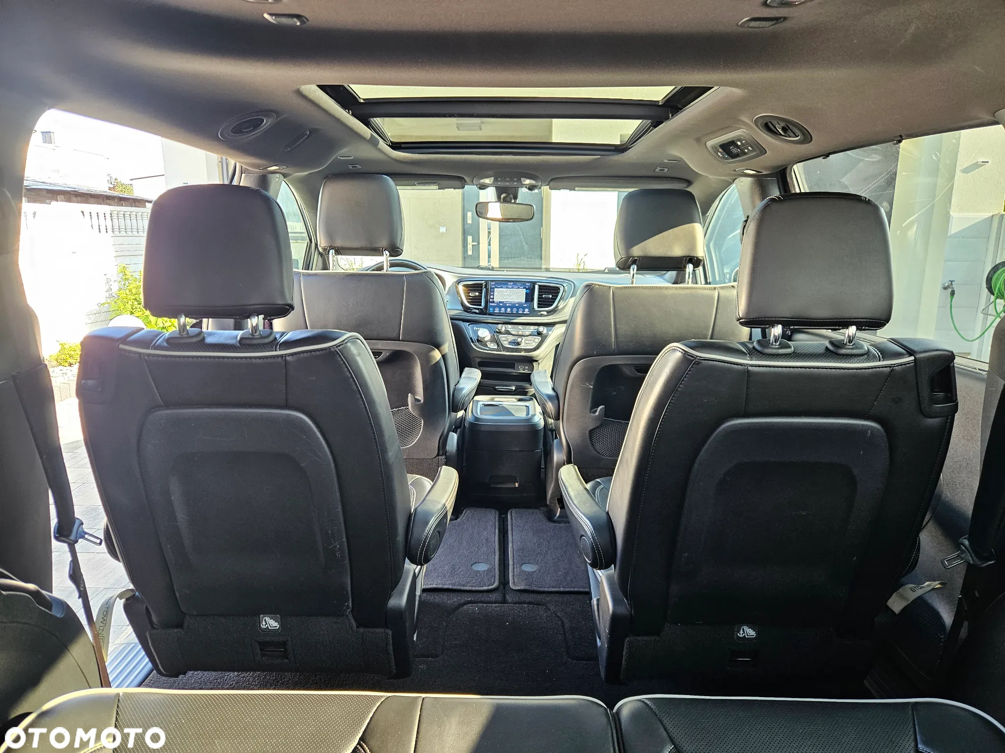 Chrysler Pacifica - 13