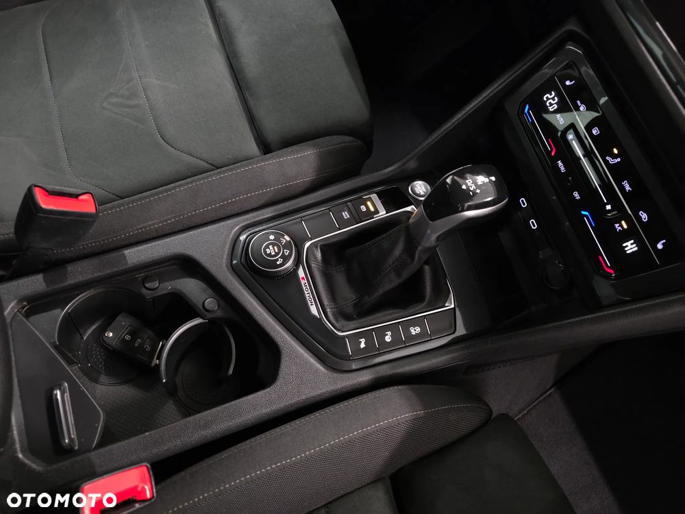 Volkswagen Tiguan 2.0 TSI 4Mot Elegance DSG - 18