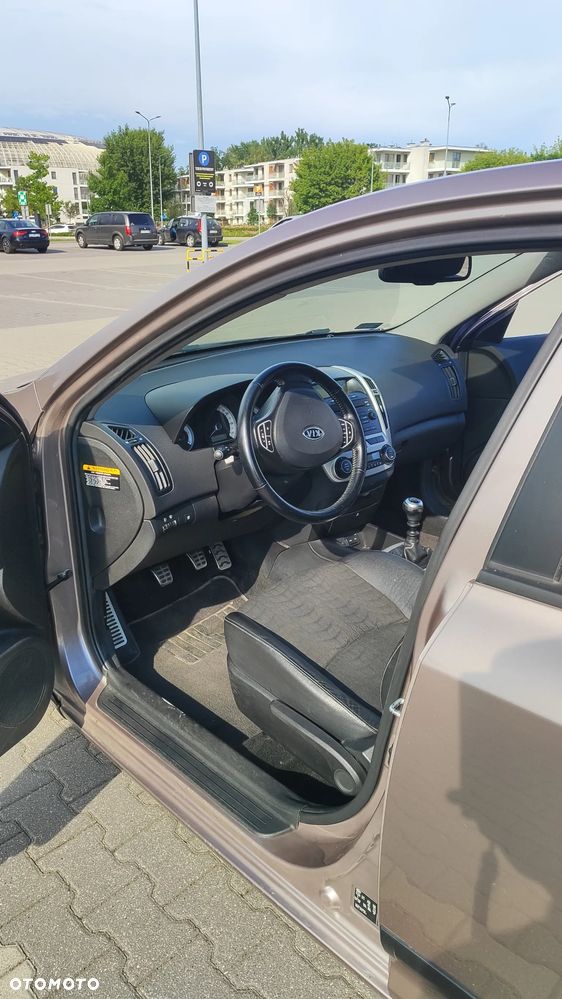 Kia Ceed 1.6 Crdi Comfort - 10