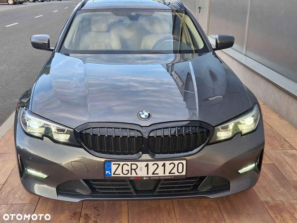 BMW Seria 3 320d Edition M Sport Shadow - 8