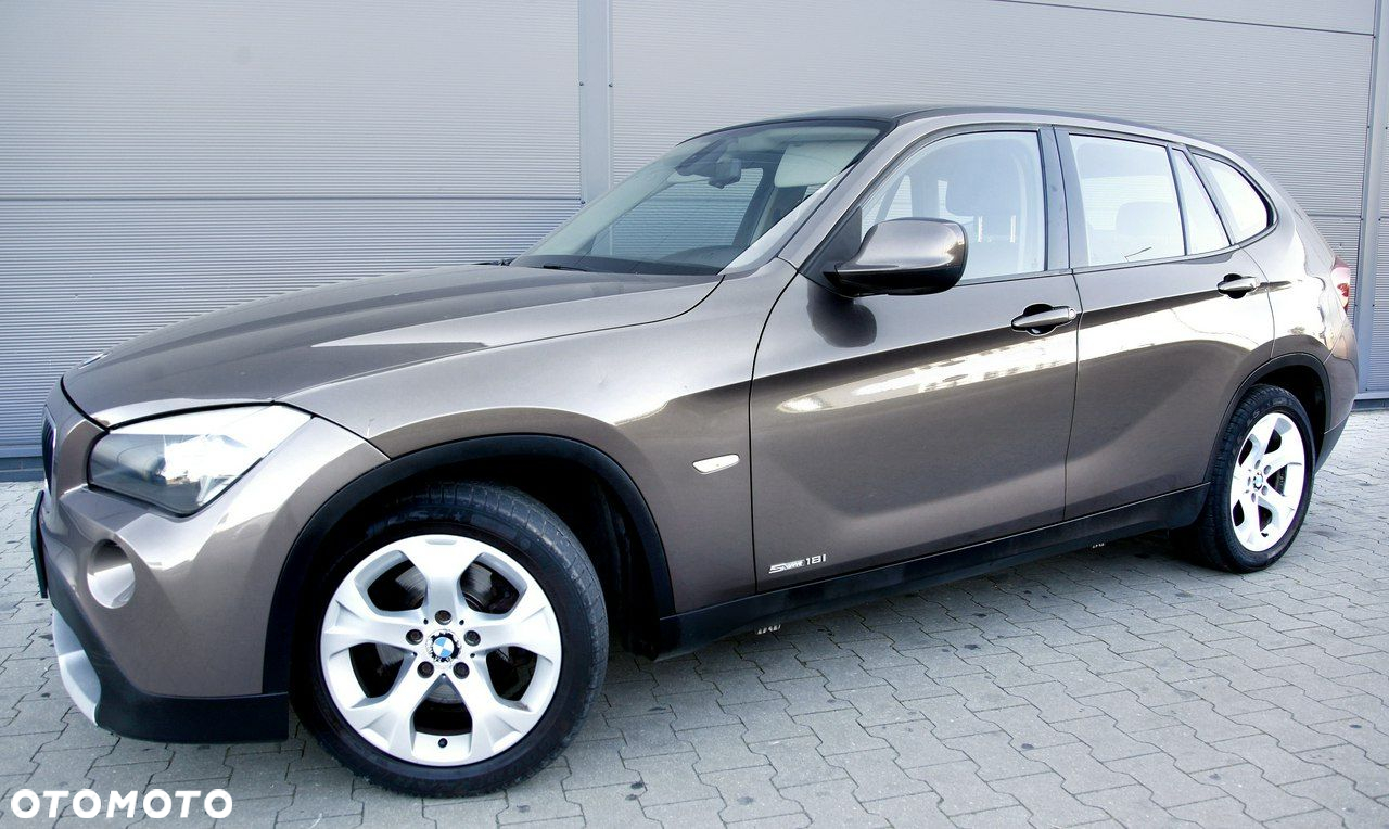 BMW X1 sDrive18i - 25