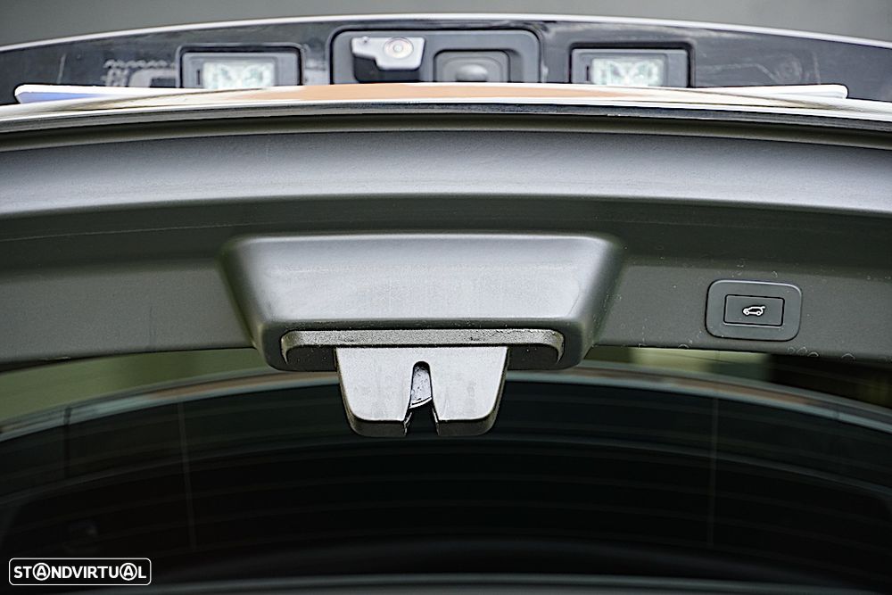 Jaguar F-Pace 2.0 P400e AWD R-Dynamic S - 20