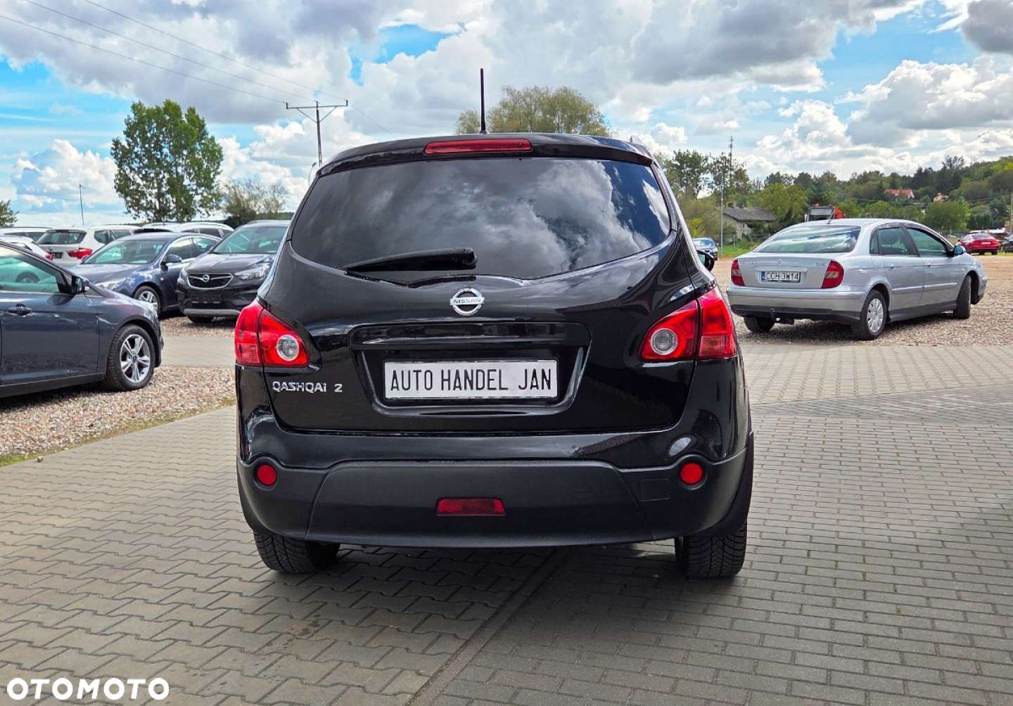 Nissan Qashqai+2 - 22