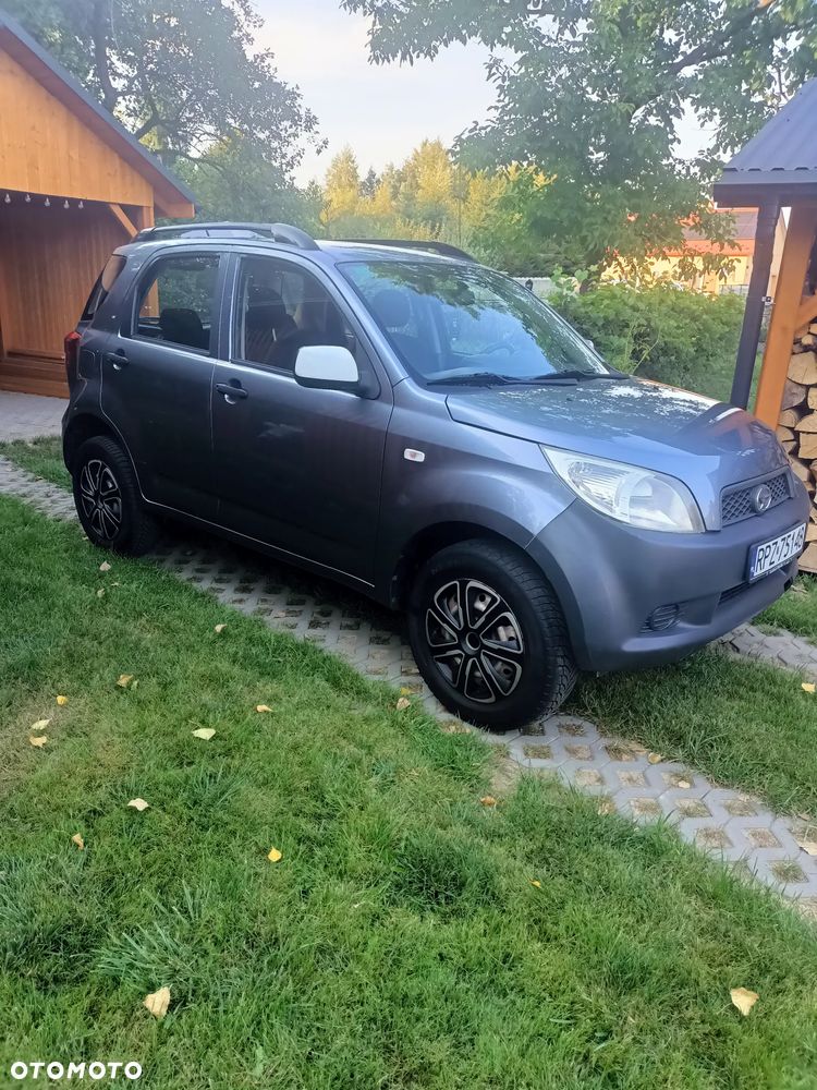 Daihatsu Terios - 1