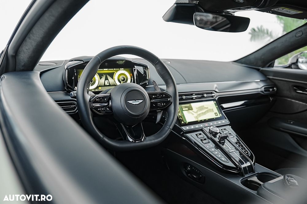 Aston Martin V8 Vantage - 9