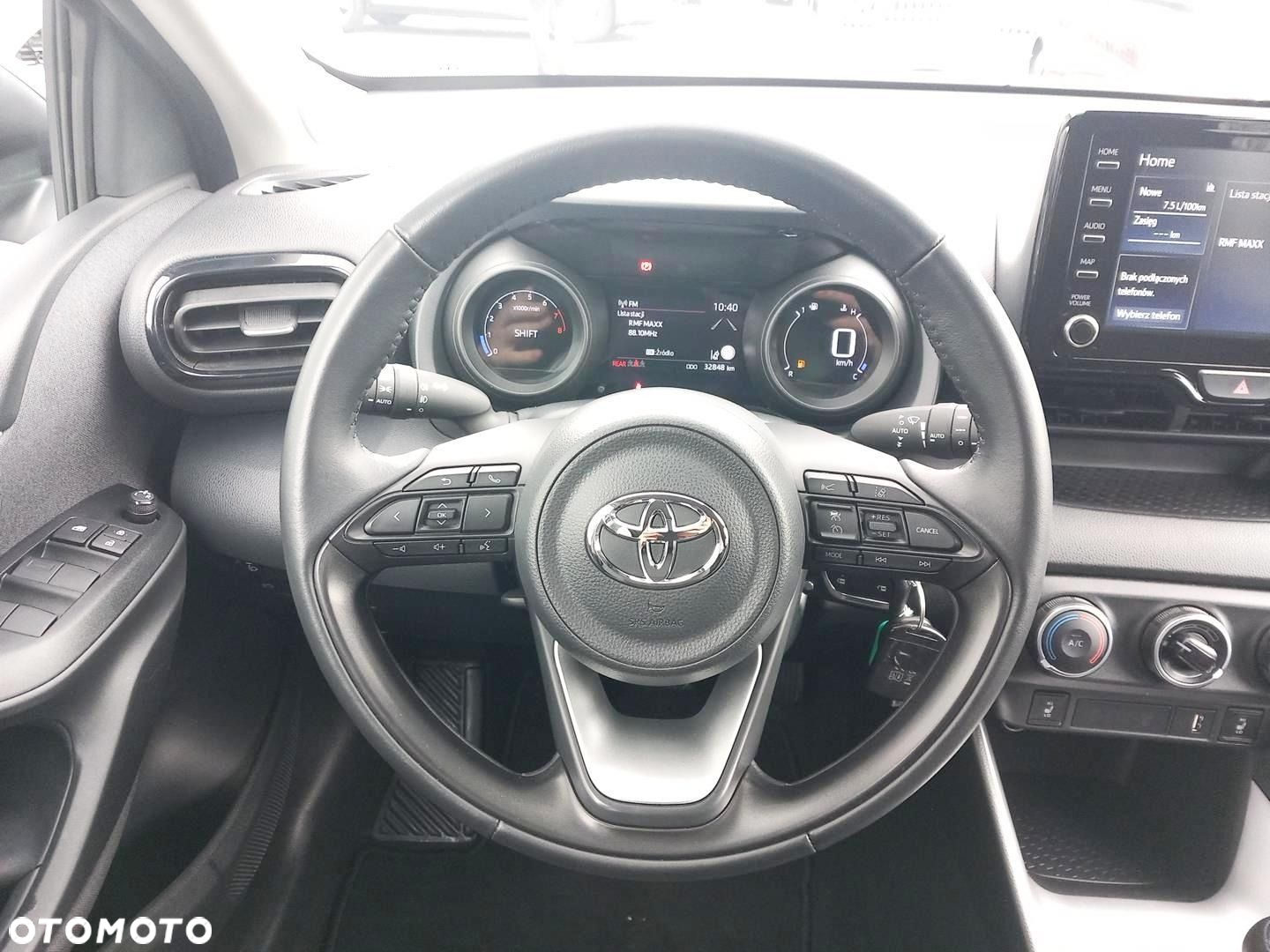Toyota Yaris - 13