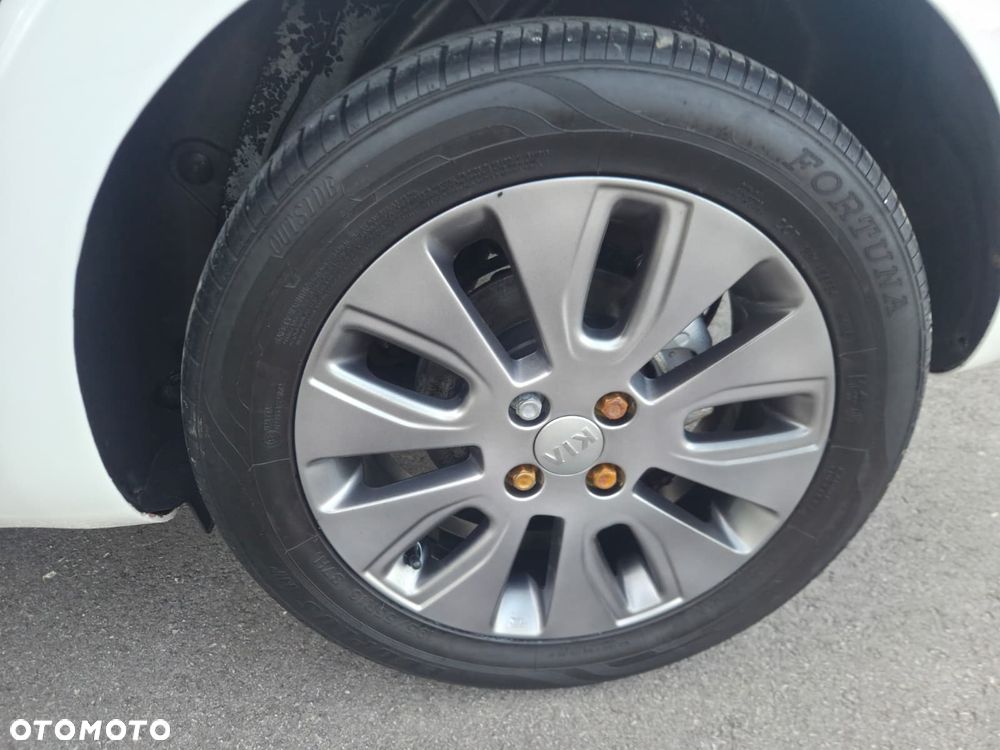 Kia Rio 1.2 Attract - 26