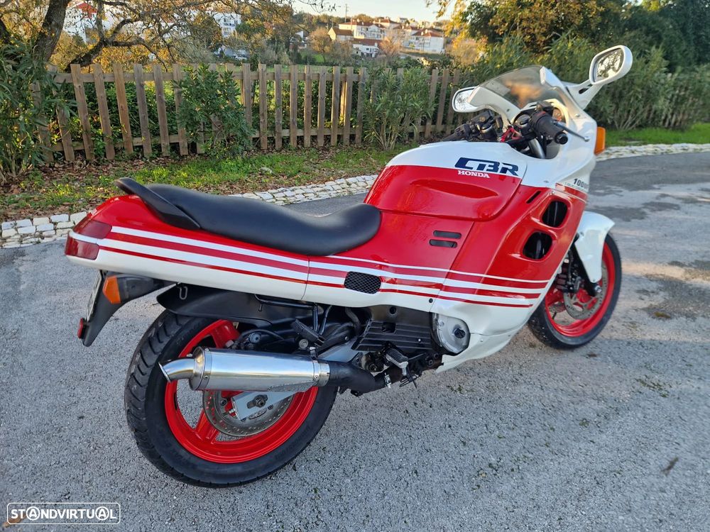 Honda CBR 1000F  SC21 - 4