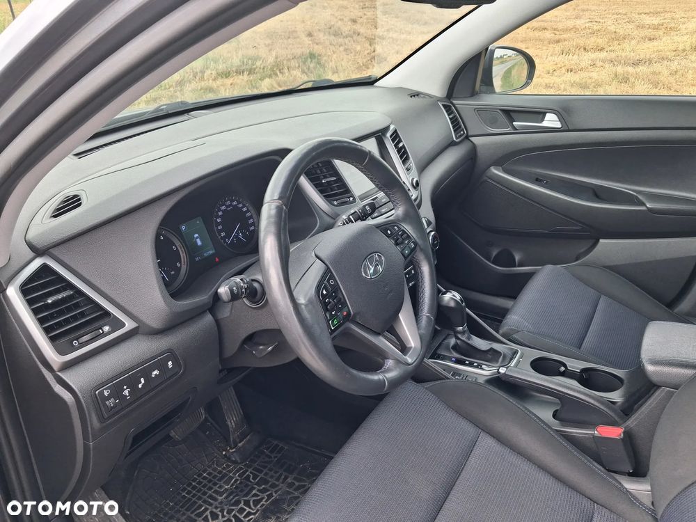 Hyundai Tucson blue 1.6 CRDi 2WD DCT Premium - 8