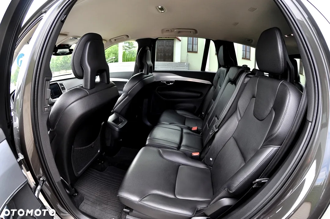 Volvo XC 90 D4 FWD Momentum 7os - 22