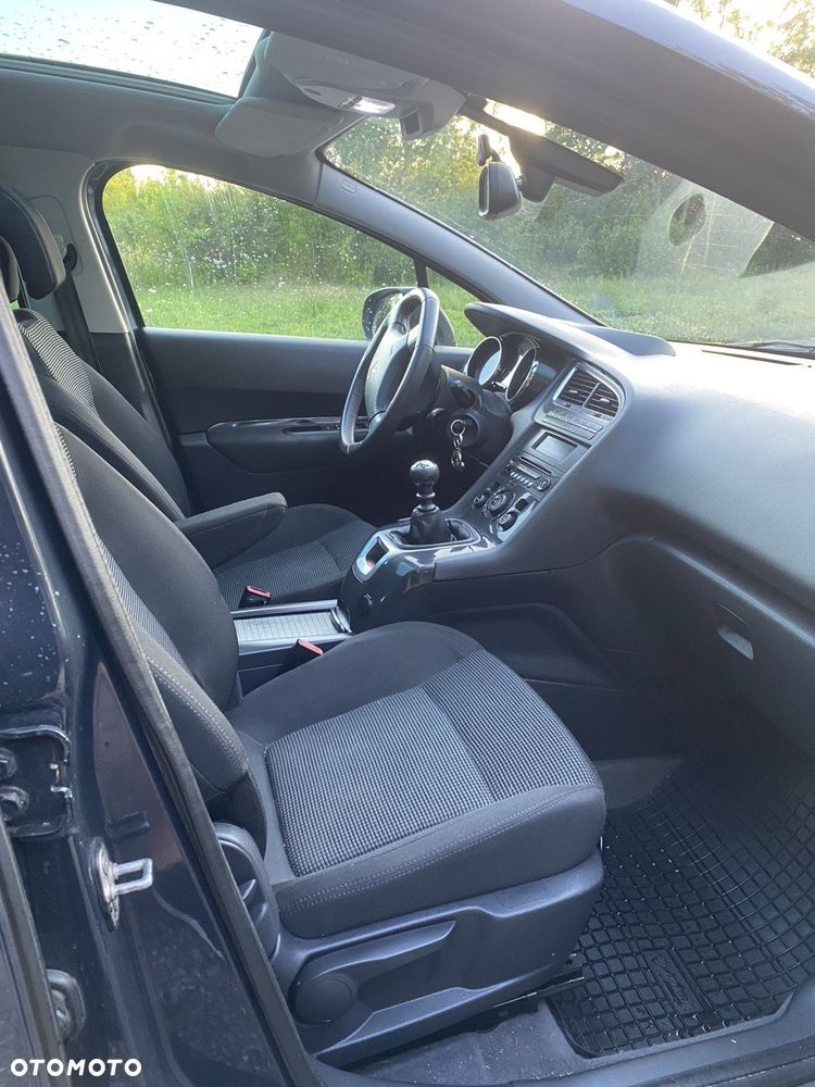 Peugeot 5008 1.6 THP Premium - 7
